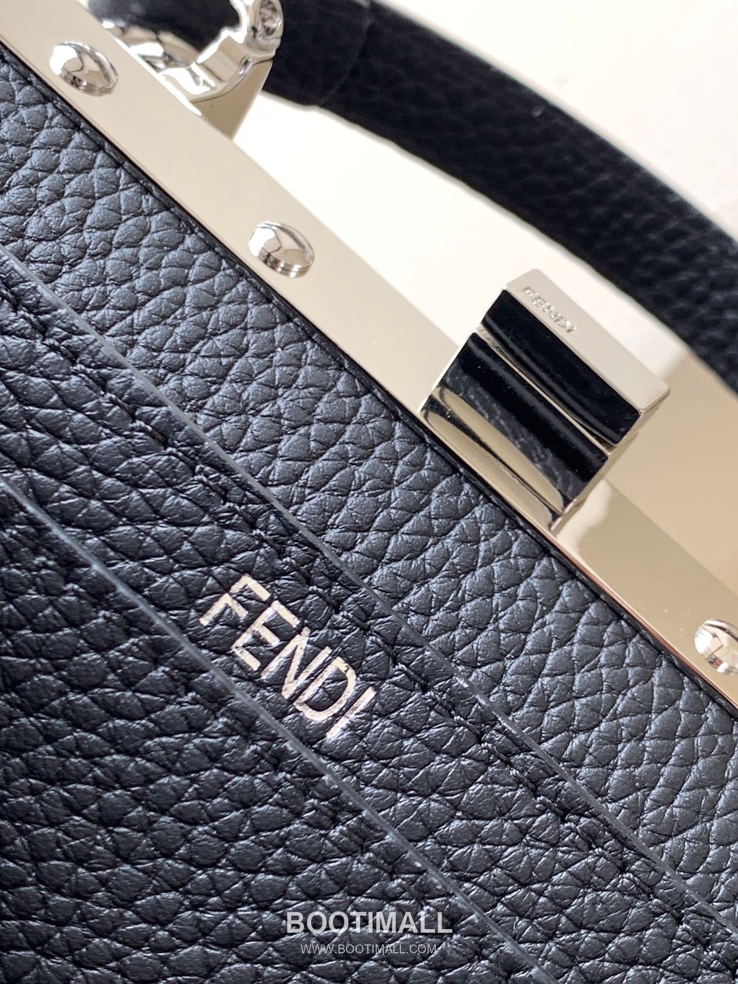 Fendi Peekaboo ISeeU Petite Calfskin Brown Top Handle Bag 펜디 피카부 아이씨유 쁘띠 카프스킨 브라운 탑핸들백 20cm 9