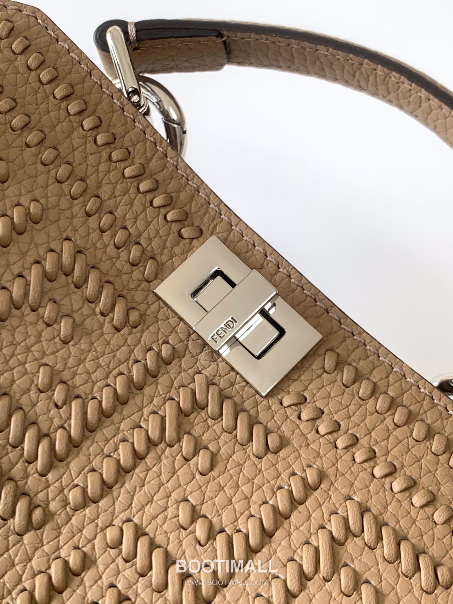 Fendi Peekaboo ISeeU Petite Calfskin Brown Top Handle Bag 펜디 피카부 아이씨유 쁘띠 카프스킨 브라운 탑핸들백 20cm 6