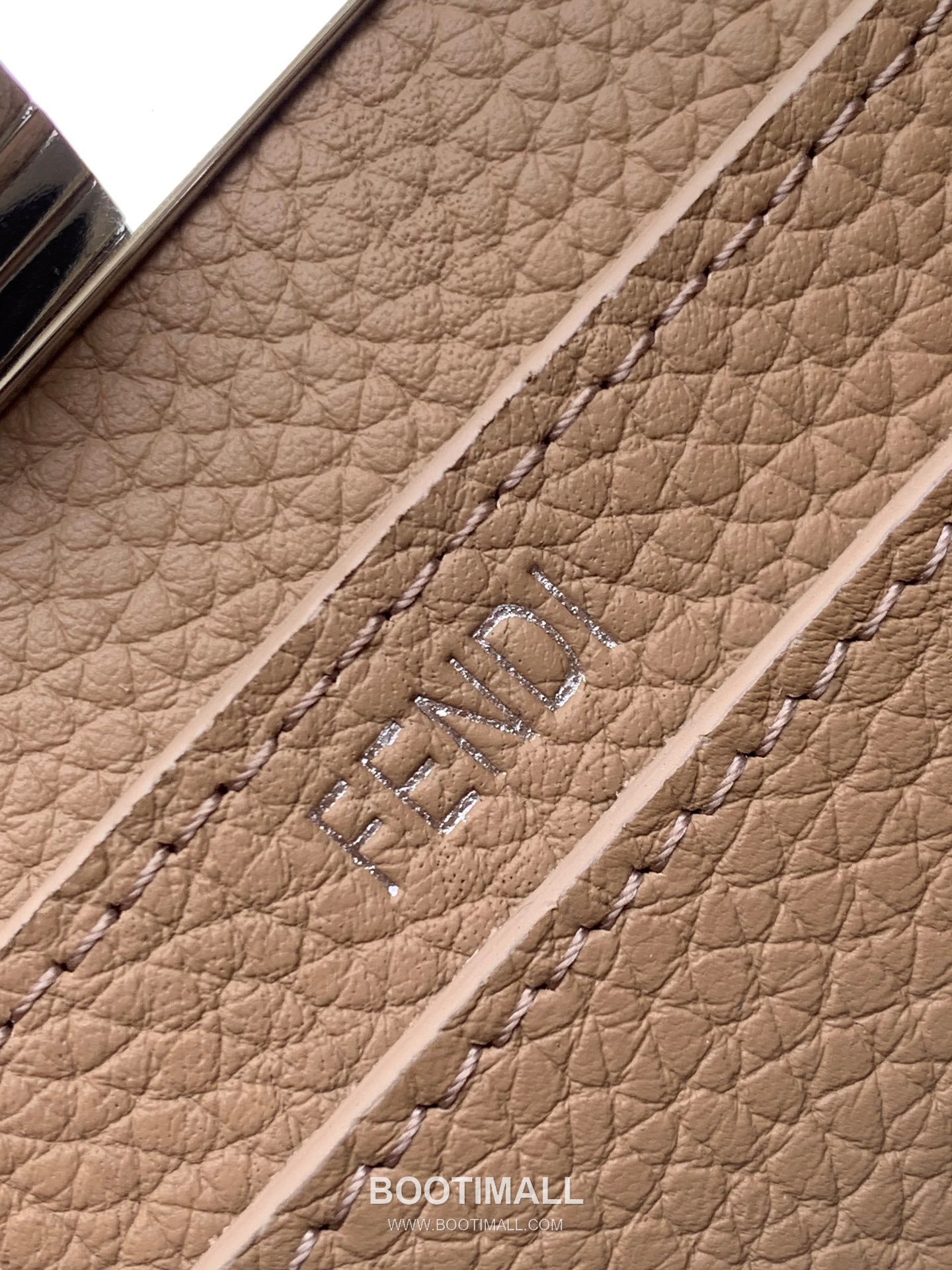 Fendi Peekaboo ISeeU Petite Calfskin Brown Top Handle Bag 펜디 피카부 아이씨유 쁘띠 카프스킨 브라운 탑핸들백 20cm 9