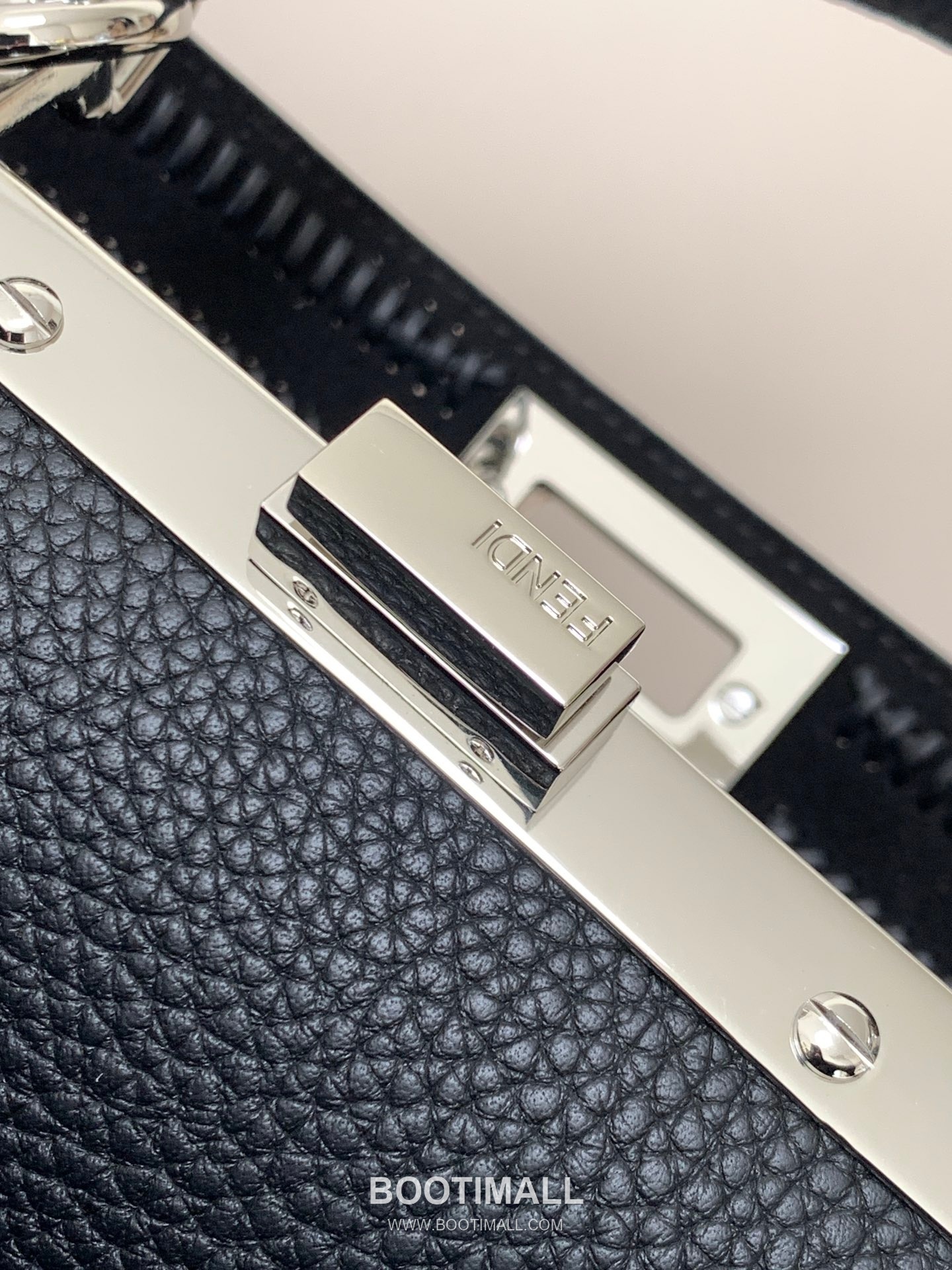 Fendi Peekaboo ISeeU Petite Calfskin Black Top Handle Bag 펜디 피카부 아이씨유 쁘띠 카프스킨 블랙 탑핸들백 27cm 8