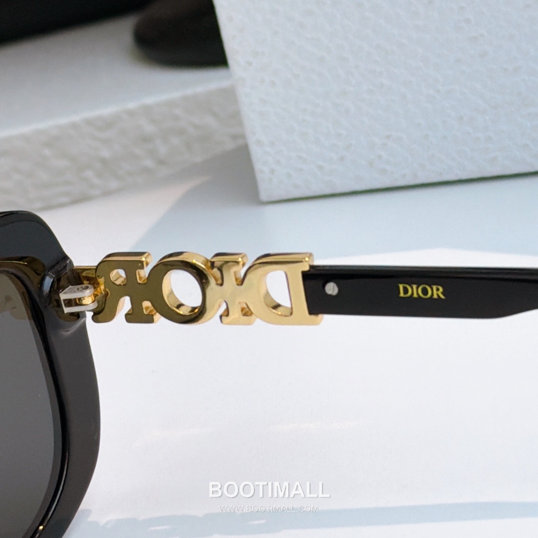 Dior Dio Star Ring Metal, Cubic Zirconia Silver 디올 디오 스타 링 메탈, 큐빅 지르코니아 실버 56호 (내경 17mm), 17-145 145cm 6