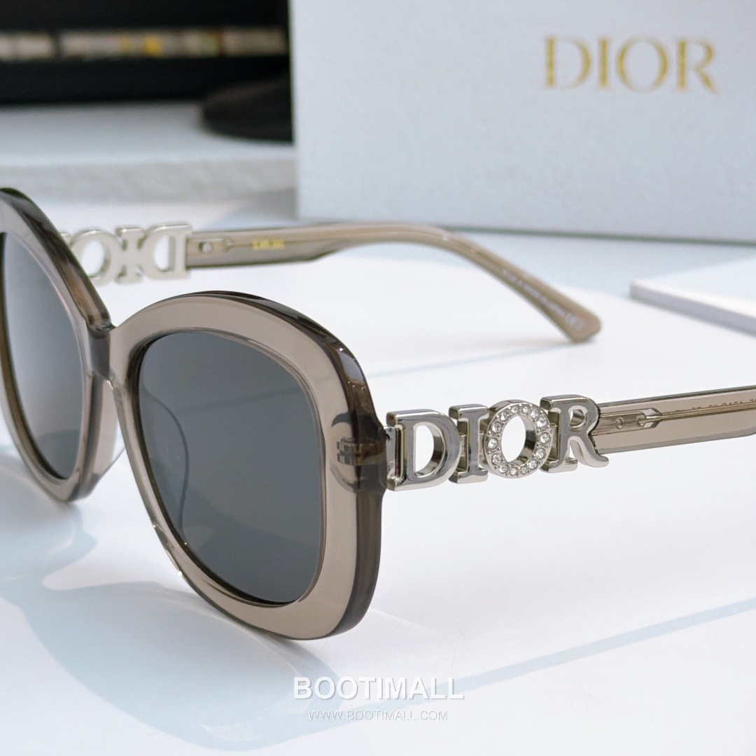 Dior Dio Star Ring Metal, Cubic Zirconia Silver 디올 디오 스타 링 메탈, 큐빅 지르코니아 실버 145cm 3
