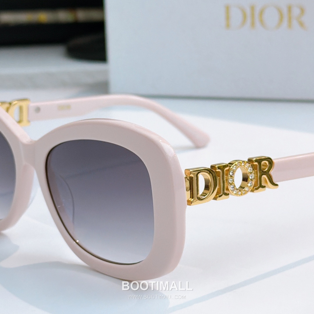 Dior Dio Star Ring Metal, Cubic Zirconia Silver 디올 디오 스타 링 메탈, 큐빅 지르코니아 실버 145cm 3