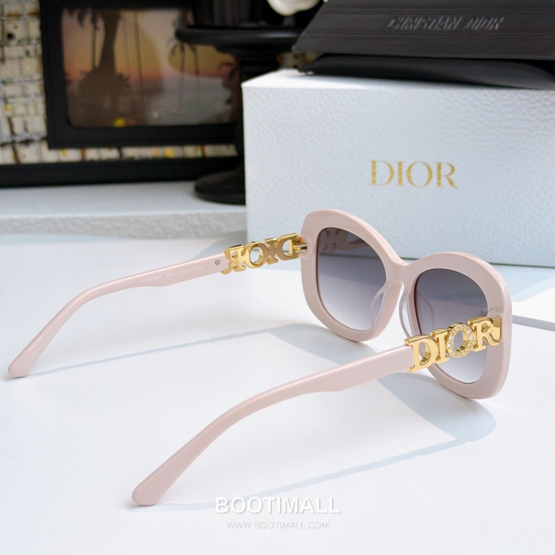 Dior Dio Star Ring Metal, Cubic Zirconia Silver 디올 디오 스타 링 메탈, 큐빅 지르코니아 실버 145cm 6