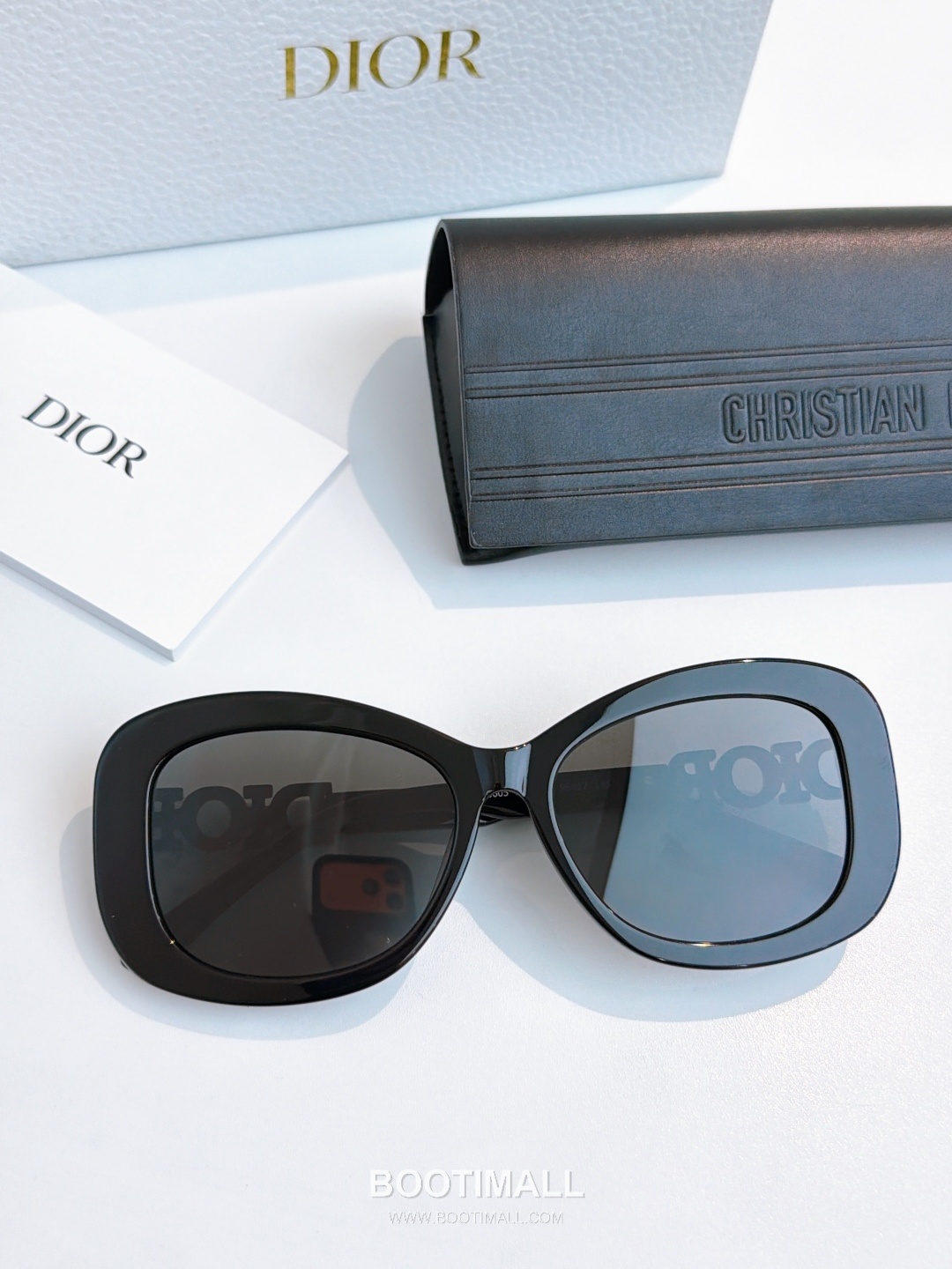 Dior Crystal Sunglasses Acetate, Crystal Black 디올 크리스탈 선글라스 아세테이트, 크리스탈 블랙 145cm 2