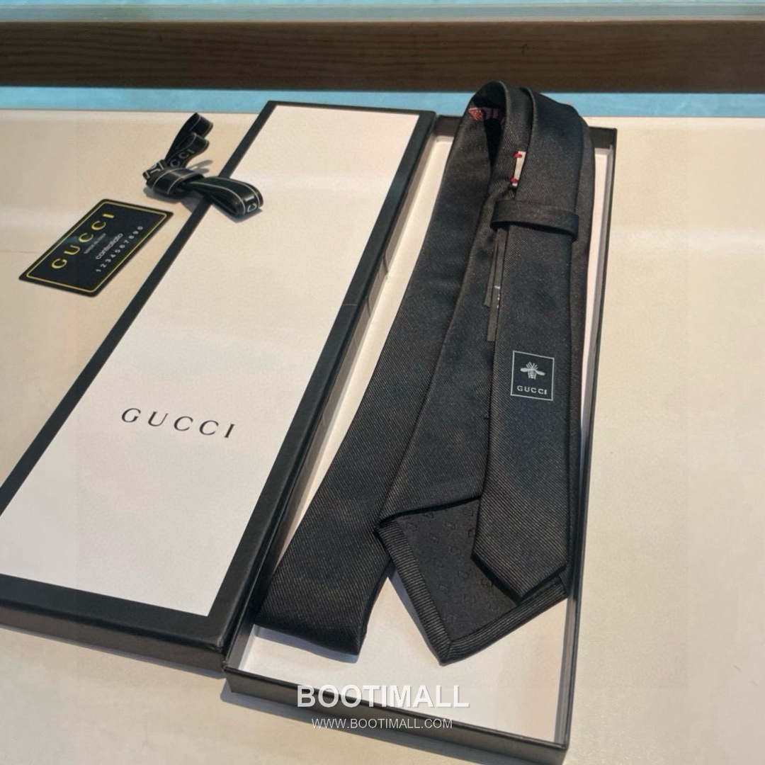 Celine Animal Embroidered Tie Silk Jacquard Black 셀린느 애니멀 자수 넥타이 실크 자카드 블랙 7cm 5