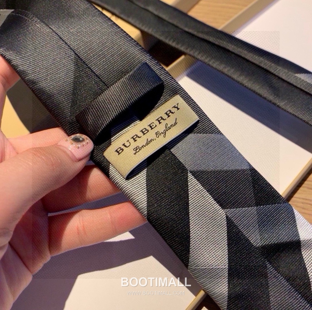 Burberry Vintage Check Tie Jacquard Silk Vintage Check 버버리 빈티지 체크 자카드 넥타이 자카드 실크 빈티지 체크 5