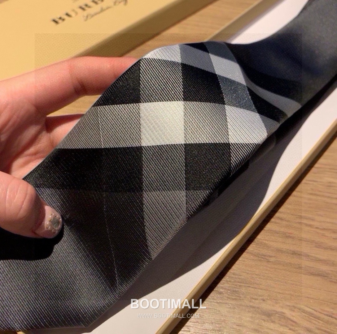 Burberry Vintage Check Tie Jacquard Silk Vintage Check 버버리 빈티지 체크 자카드 넥타이 자카드 실크 빈티지 체크 8
