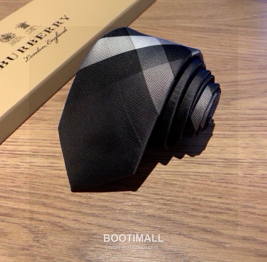 Burberry Vintage Check Tie Jacquard Silk Vintage Check 버버리 빈티지 체크 자카드 넥타이 자카드 실크 빈티지 체크 9