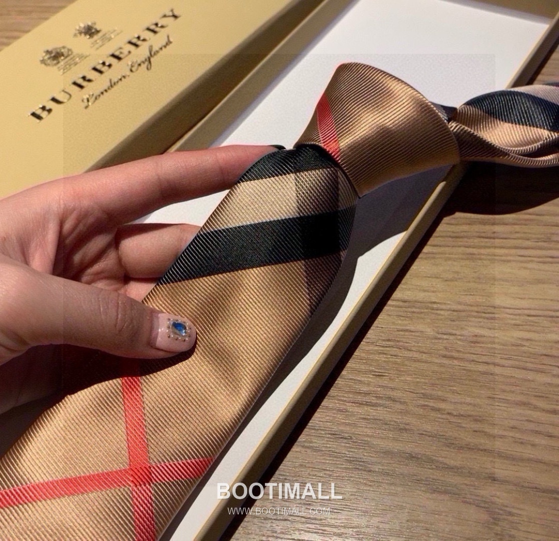 Burberry Vintage Check Tie Jacquard Silk Vintage Check 버버리 빈티지 체크 자카드 넥타이 자카드 실크 빈티지 체크 7