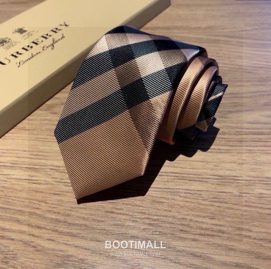 Burberry Vintage Check Tie Jacquard Silk Vintage Check 버버리 빈티지 체크 자카드 넥타이 자카드 실크 빈티지 체크 9