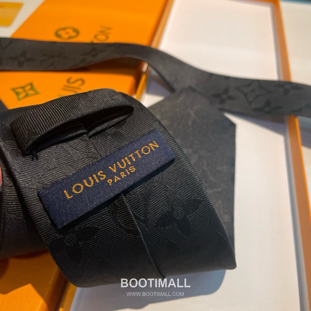 Louis Vuitton Diamonds V Tie Silk Jacquard Black 루이비통 다이아몬즈 V 넥타이 실크 자카드 블랙 5