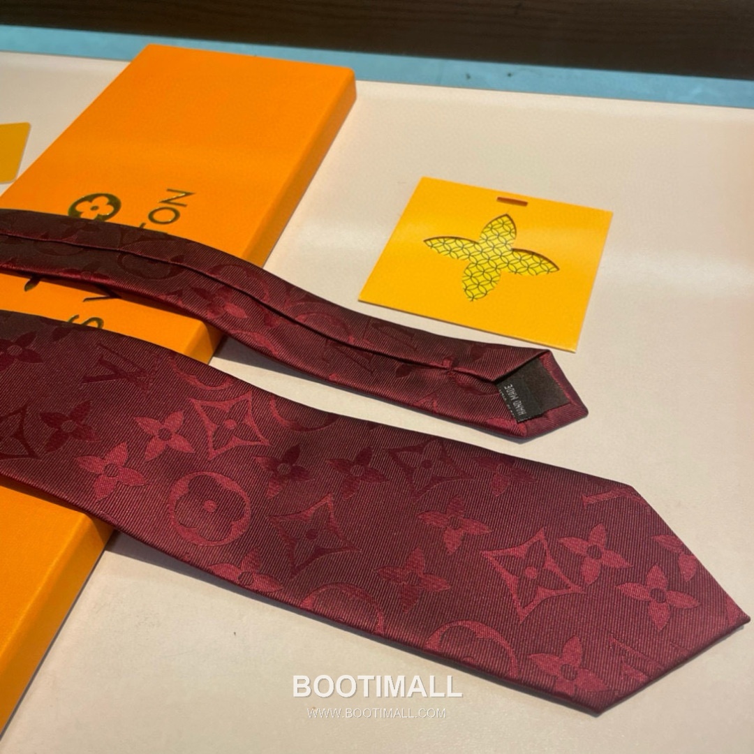 Louis Vuitton Diamonds V Tie Silk Jacquard Black 루이비통 다이아몬즈 V 넥타이 실크 자카드 블랙 4