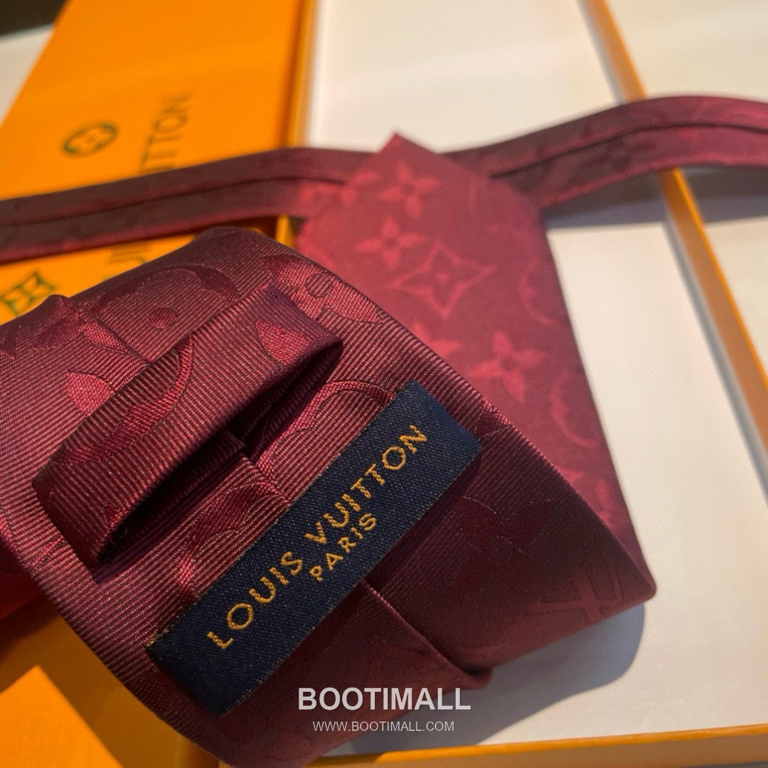 Louis Vuitton Diamonds V Tie Silk Jacquard Black 루이비통 다이아몬즈 V 넥타이 실크 자카드 블랙 5