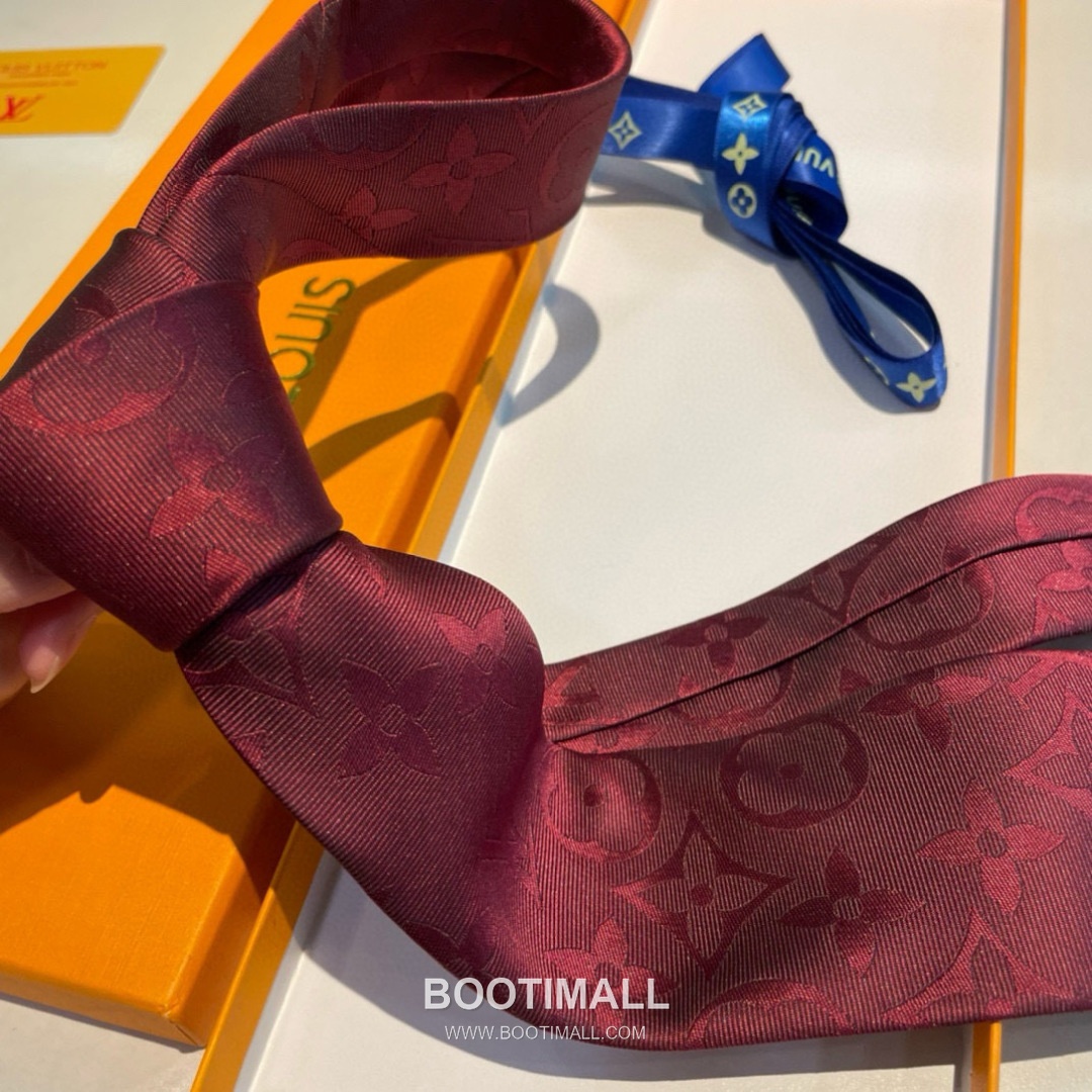 Louis Vuitton Diamonds V Tie Silk Jacquard Black 루이비통 다이아몬즈 V 넥타이 실크 자카드 블랙 6