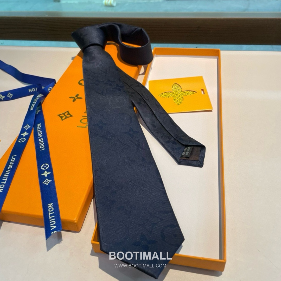 Louis Vuitton Diamonds V Tie Silk Jacquard Black 루이비통 다이아몬즈 V 넥타이 실크 자카드 블랙 7