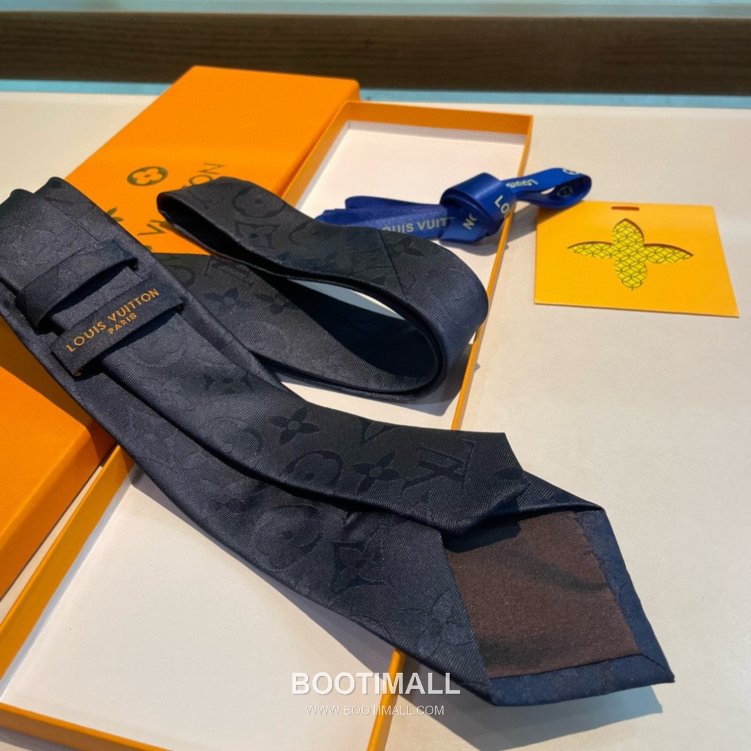 Louis Vuitton Diamonds V Tie Silk Jacquard Black 루이비통 다이아몬즈 V 넥타이 실크 자카드 블랙 9