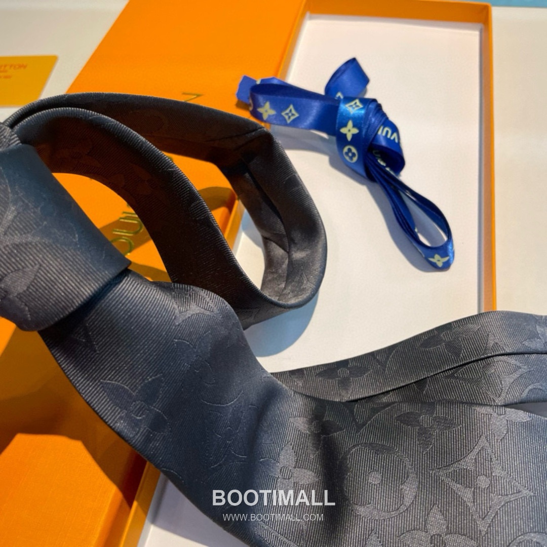 Louis Vuitton Diamonds V Tie Silk Jacquard Black 루이비통 다이아몬즈 V 넥타이 실크 자카드 블랙 6