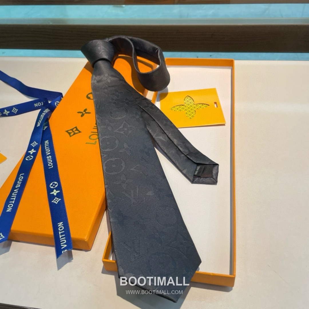 Louis Vuitton Diamonds V Tie Silk Jacquard Black 루이비통 다이아몬즈 V 넥타이 실크 자카드 블랙 7