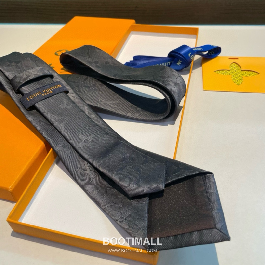 Louis Vuitton Diamonds V Tie Silk Jacquard Black 루이비통 다이아몬즈 V 넥타이 실크 자카드 블랙 9