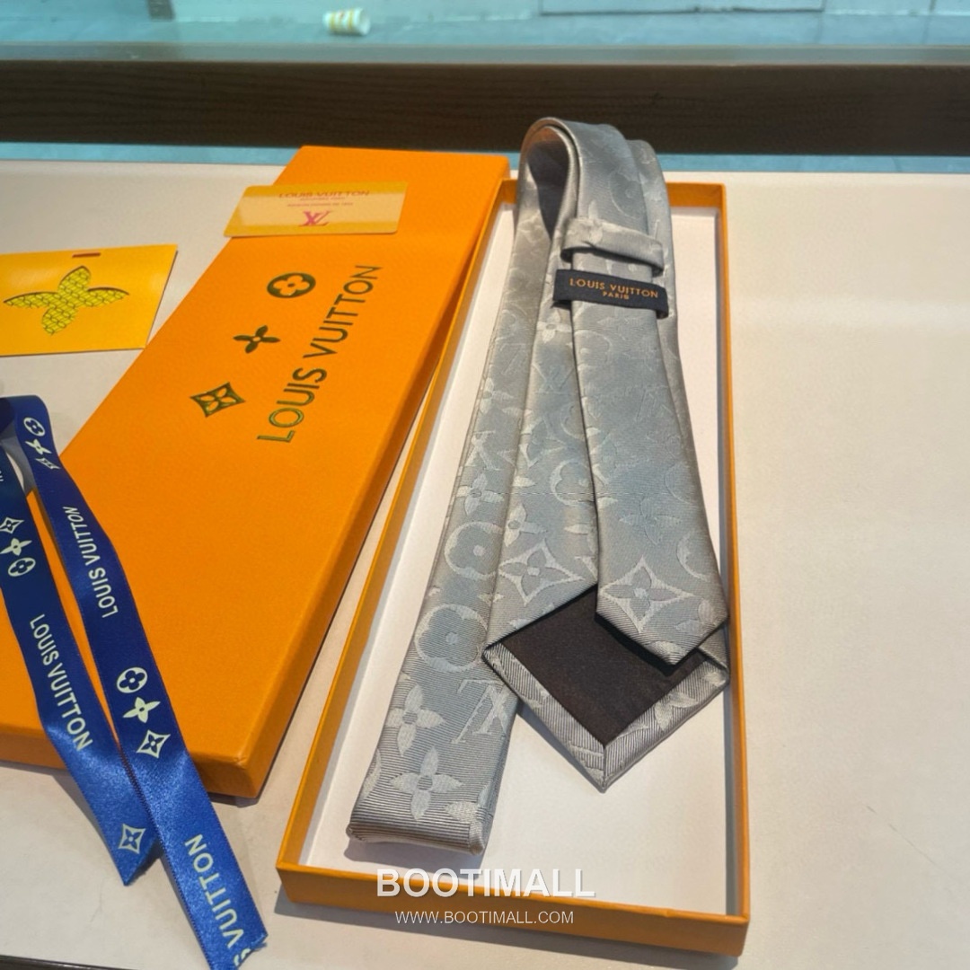 Louis Vuitton Diamonds V Tie Silk Jacquard Black 루이비통 다이아몬즈 V 넥타이 실크 자카드 블랙 3
