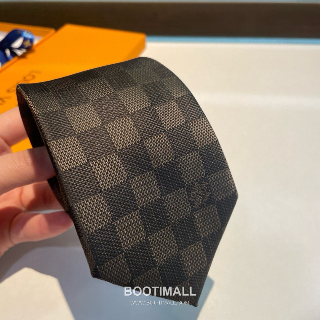 Louis Vuitton Damier Jacquard Tie Silk Black 루이비통 다미에 자카드 넥타이 실크 블랙 4