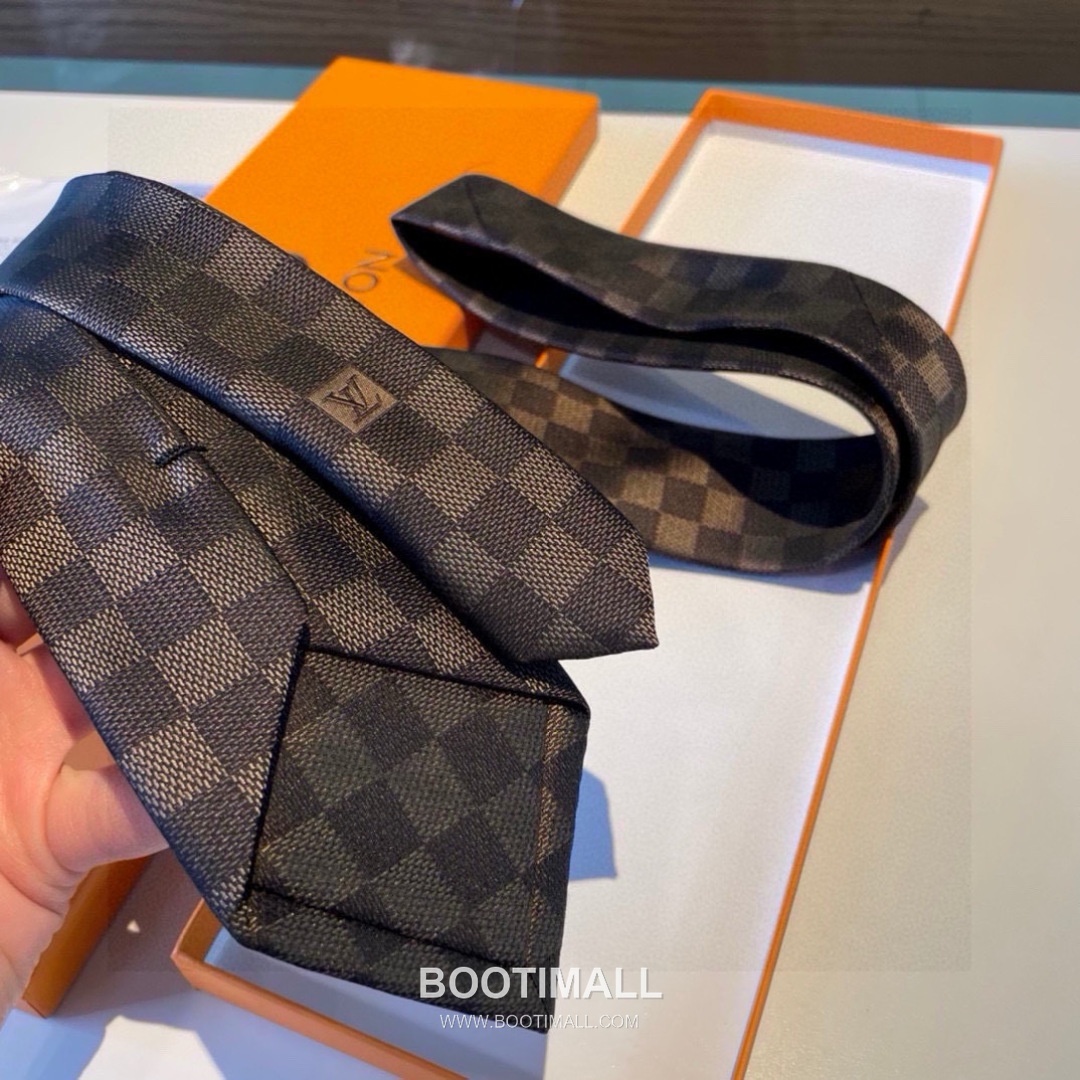 Louis Vuitton Damier Jacquard Tie Silk Black 루이비통 다미에 자카드 넥타이 실크 블랙 7
