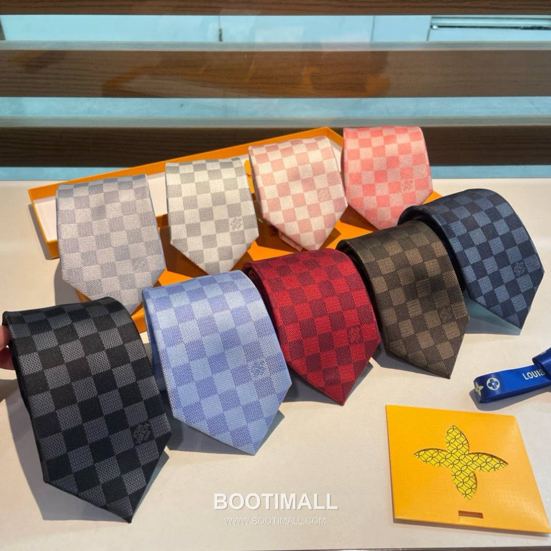 Louis Vuitton Damier Jacquard Tie Silk Black 루이비통 다미에 자카드 넥타이 실크 블랙 1