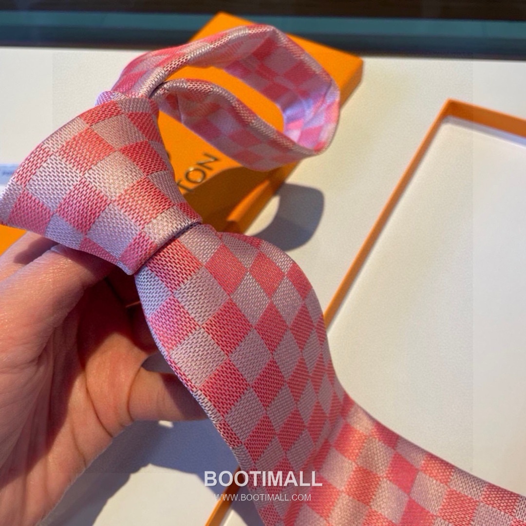 Louis Vuitton Damier Jacquard Tie Silk Black 루이비통 다미에 자카드 넥타이 실크 블랙 8