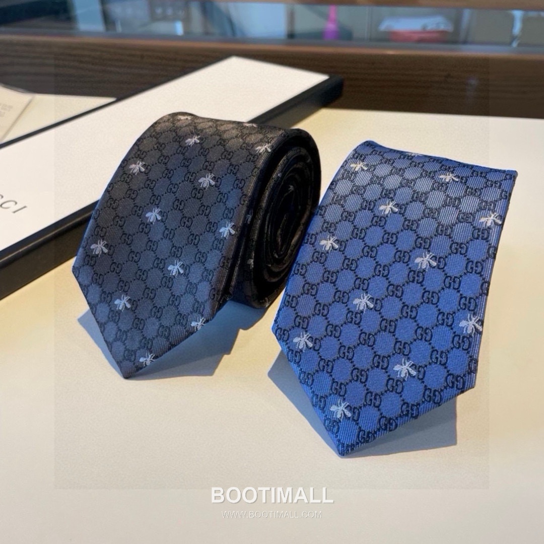 Gucci GG Bee Jacquard Silk Black Tie 구찌 GG 벌 자카드 실크 블랙 넥타이 1