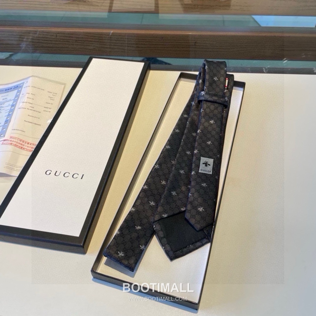 Gucci GG Bee Jacquard Silk Black Tie 구찌 GG 벌 자카드 실크 블랙 넥타이 3