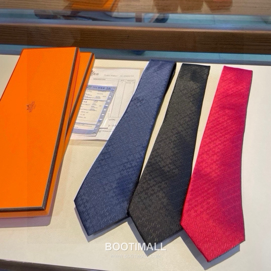 Hermes H Grid Tie Silk Twill Black 에르메스 H 격자 넥타이 실크 트윌 블랙 2