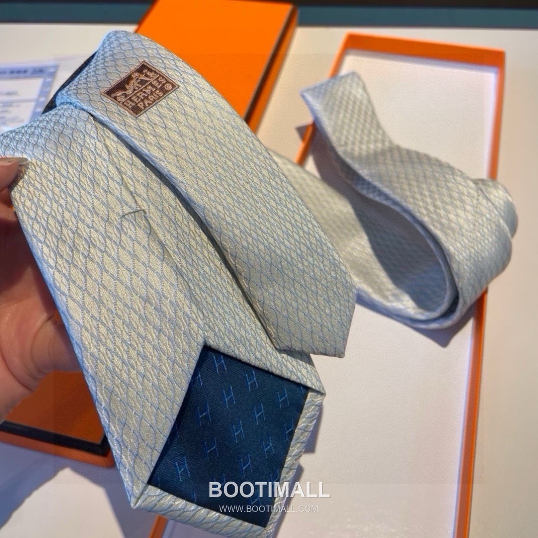 Hermes Twill Silk Tie Silk Twill Black 에르메스 트윌 실크 타이 실크 트윌 블랙 4