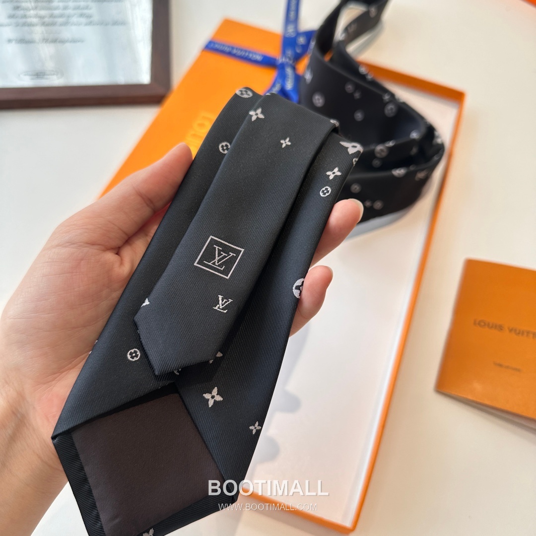 Louis Vuitton Classic Jacquard Tie Silk Black 루이비통 클래식 자카드 넥타이 실크 블랙 148×7cm 7