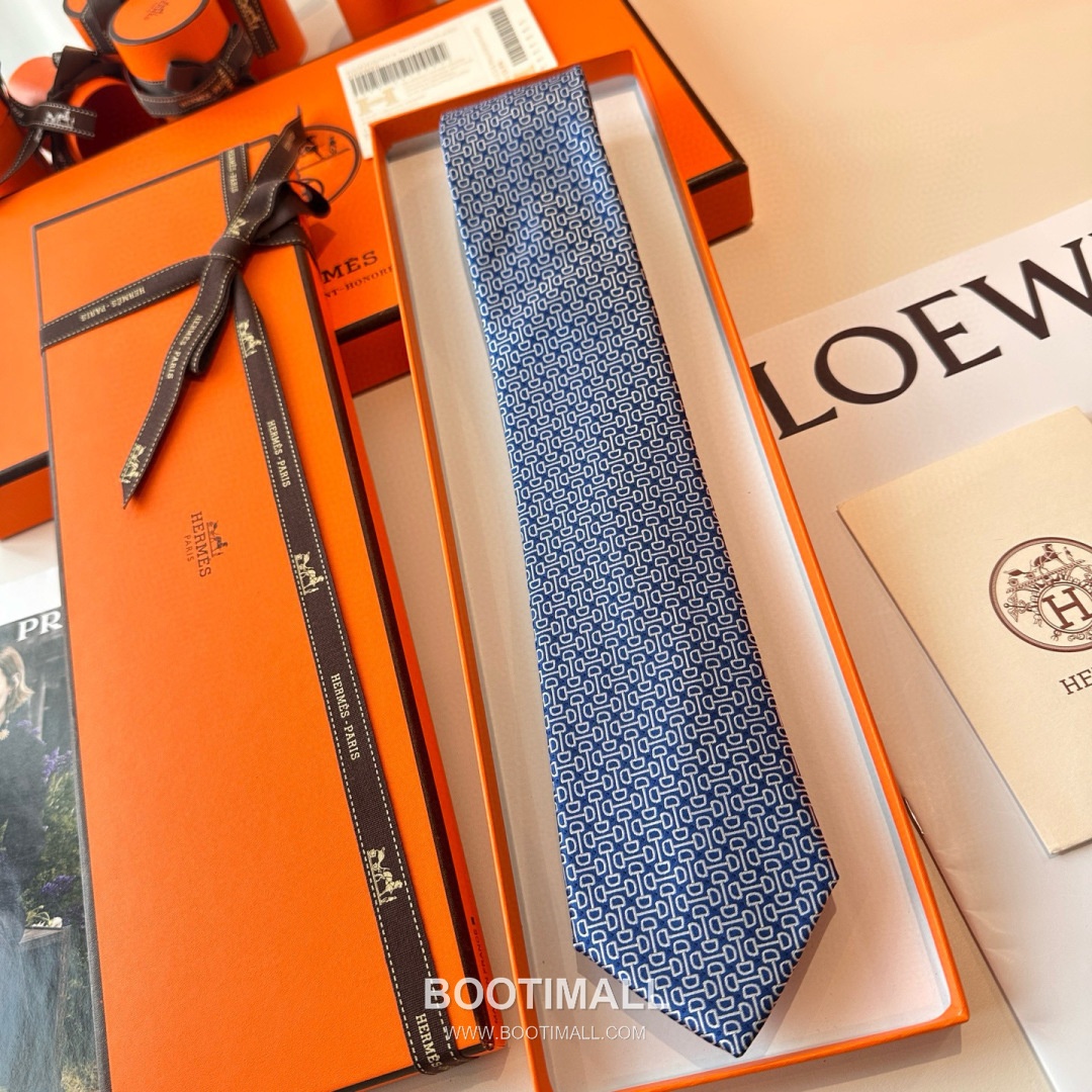 Hermes Men's Tie Silk Twill Black 에르메스 남성 넥타이 실크 트윌 블랙 2