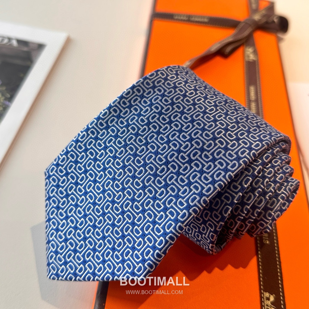 Hermes Men's Tie Silk Twill Black 에르메스 남성 넥타이 실크 트윌 블랙 6