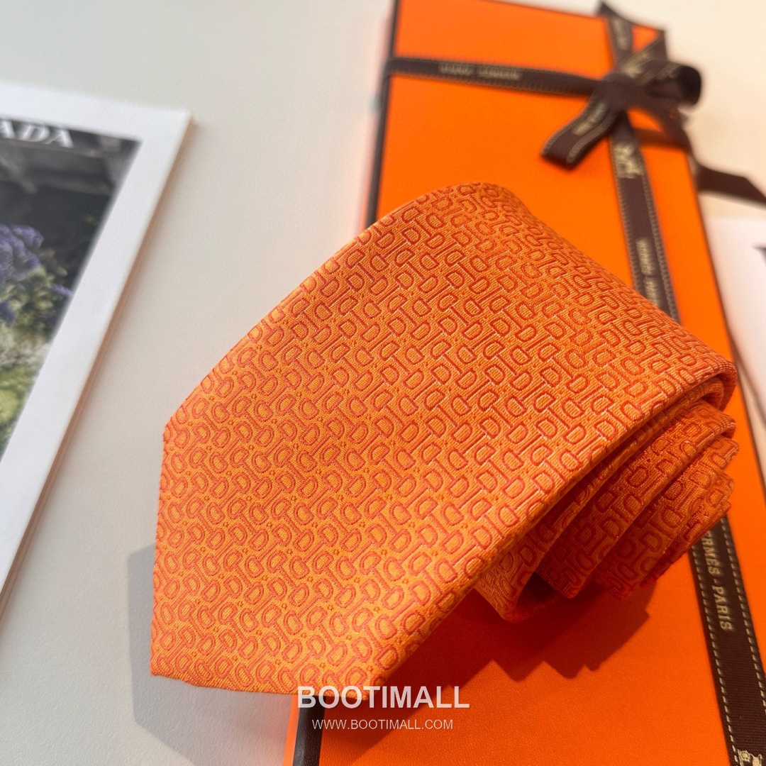 Hermes Men's Tie Silk Twill Black 에르메스 남성 넥타이 실크 트윌 블랙 6