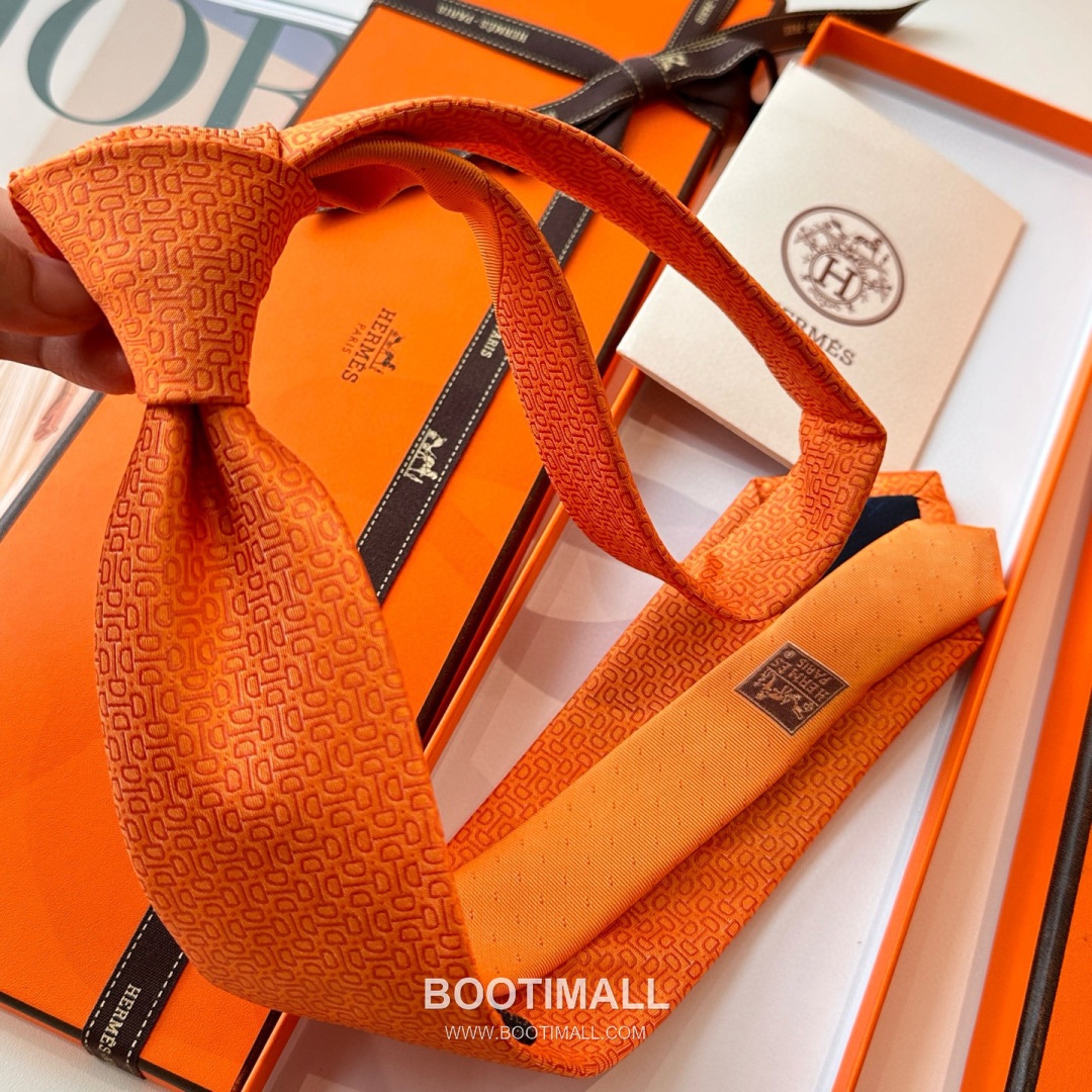 Hermes Men's Tie Silk Twill Black 에르메스 남성 넥타이 실크 트윌 블랙 9