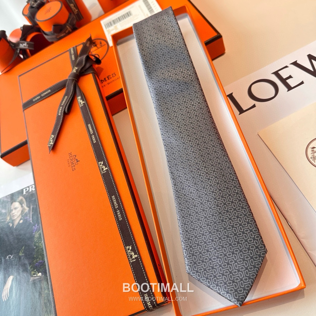 Hermes Men's Tie Silk Twill Black 에르메스 남성 넥타이 실크 트윌 블랙 2