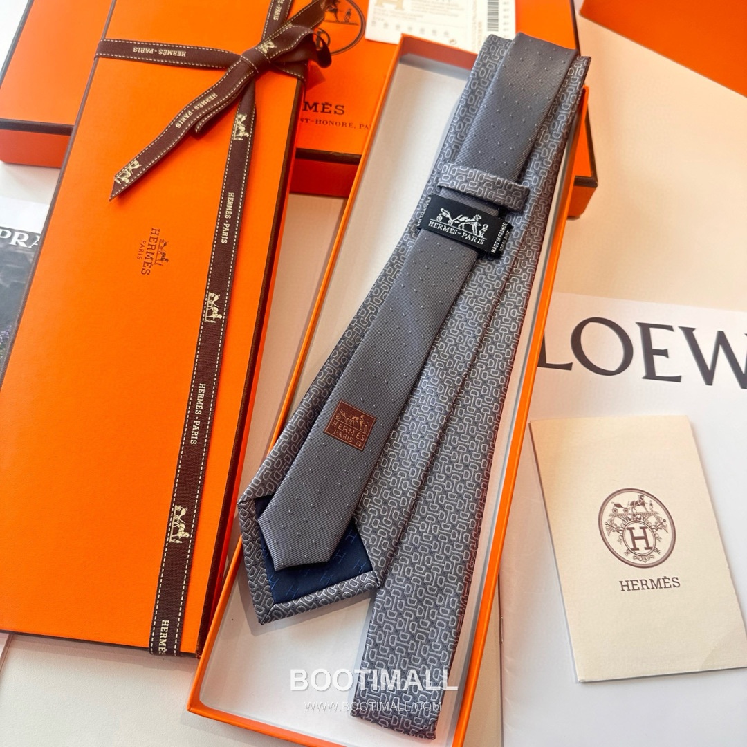 Hermes Men's Tie Silk Twill Black 에르메스 남성 넥타이 실크 트윌 블랙 3