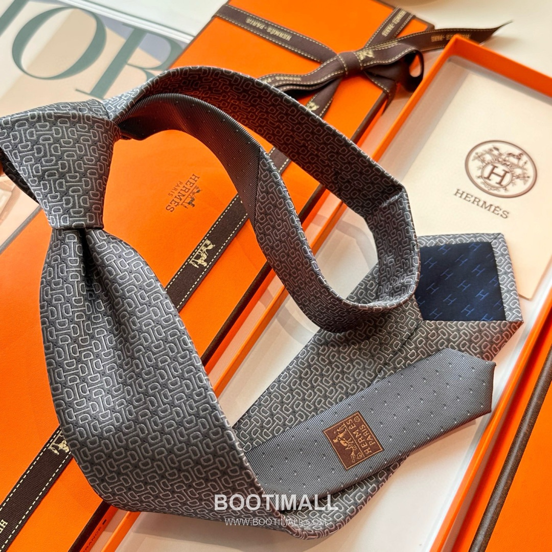 Hermes Men's Tie Silk Twill Black 에르메스 남성 넥타이 실크 트윌 블랙 10