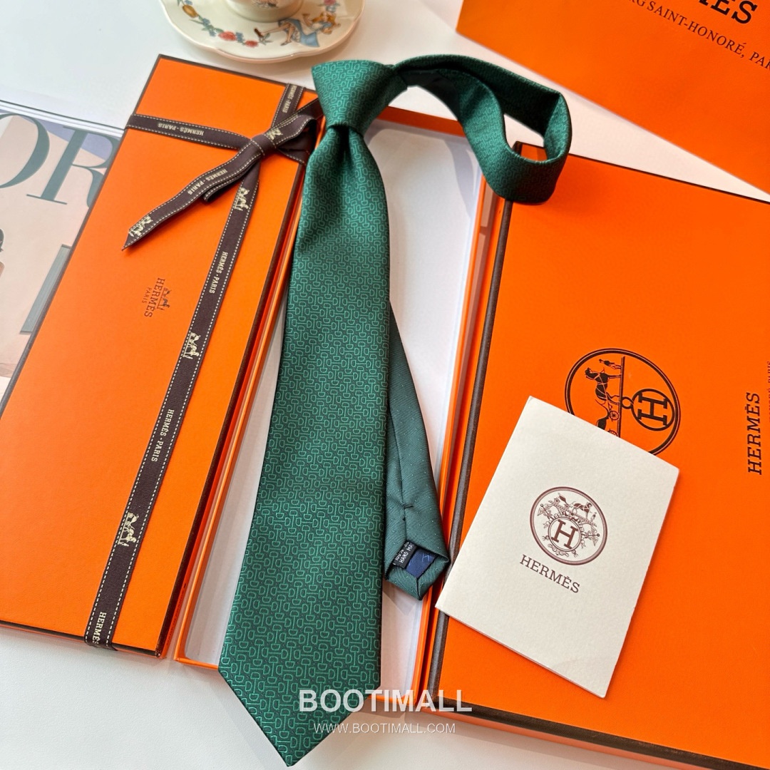 Hermes Men's Tie Silk Twill Black 에르메스 남성 넥타이 실크 트윌 블랙 8