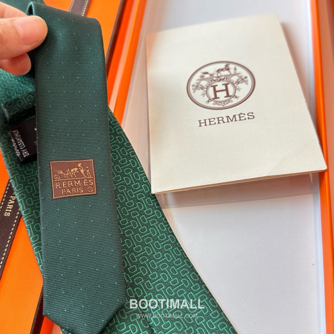 Hermes Men's Tie Silk Twill Black 에르메스 남성 넥타이 실크 트윌 블랙 9