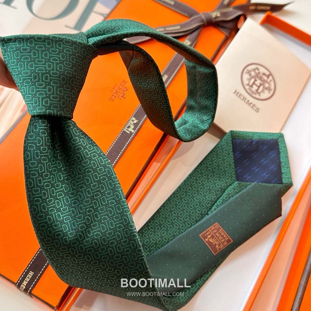 Hermes Men's Tie Silk Twill Black 에르메스 남성 넥타이 실크 트윌 블랙 10