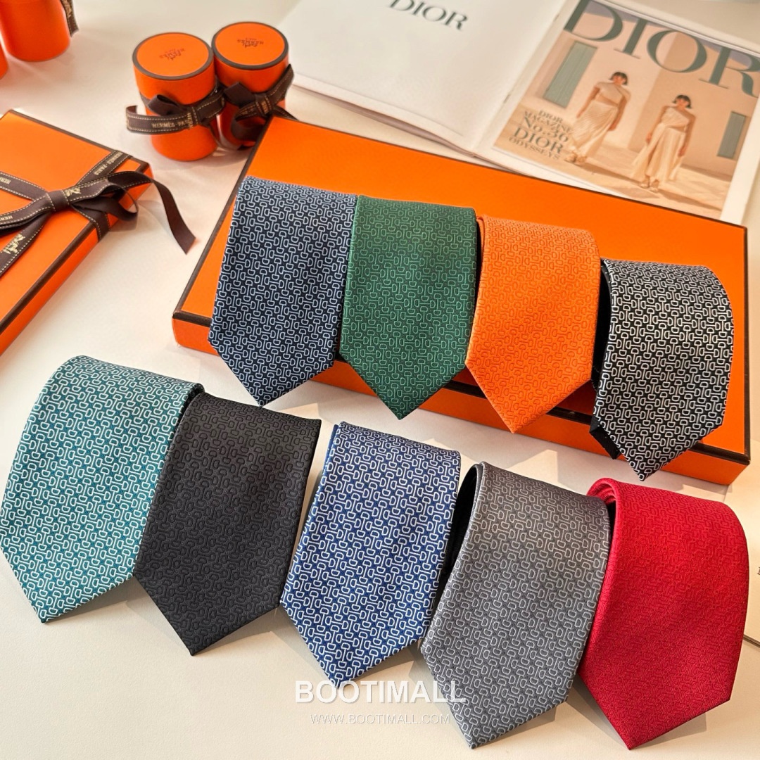 Hermes Men's Tie Silk Twill Black 에르메스 남성 넥타이 실크 트윌 블랙 1