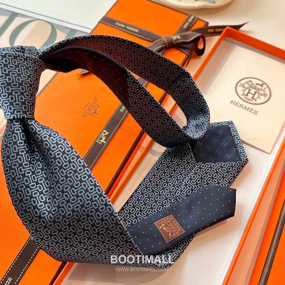 Hermes Men's Tie Silk Twill Black 에르메스 남성 넥타이 실크 트윌 블랙 10