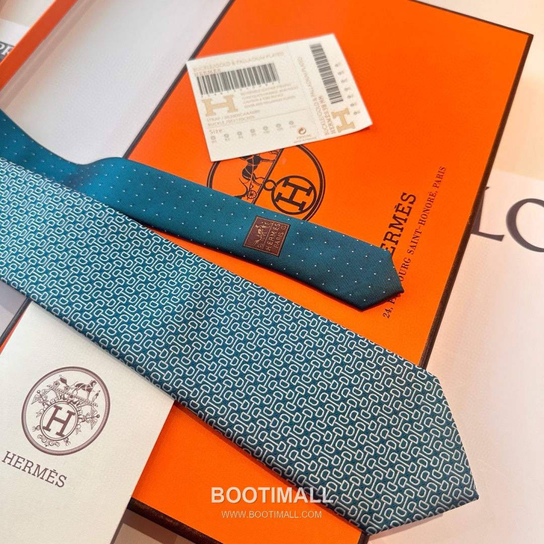 Hermes Men's Tie Silk Twill Black 에르메스 남성 넥타이 실크 트윌 블랙 4