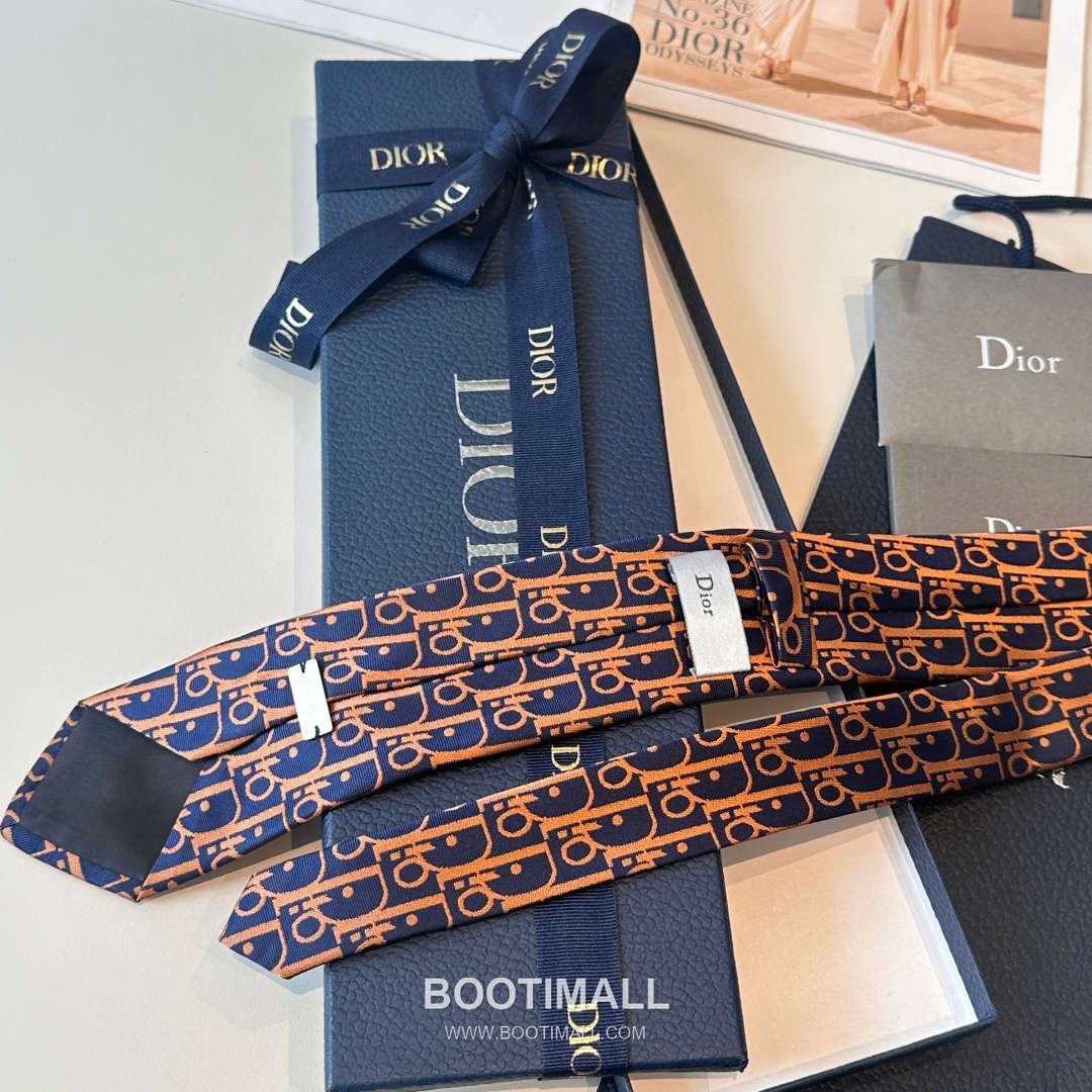 Dior CD Jacquard Tie Silk Navy 디올 CD 자카드 넥타이 실크 네이비 5