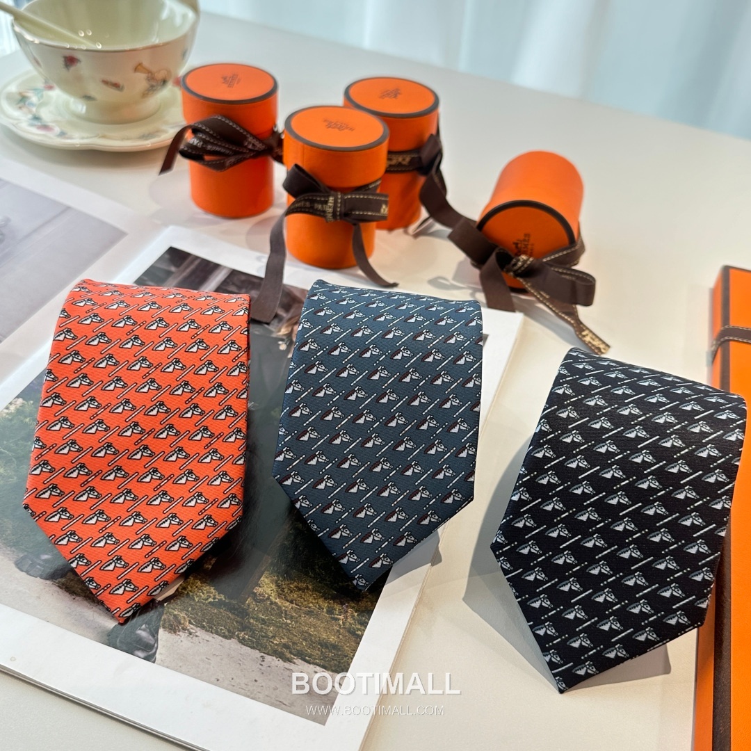 Hermes Printed Tie Silk Twill Multicolor 에르메스 프린트 넥타이 실크 트윌 멀티컬러 2