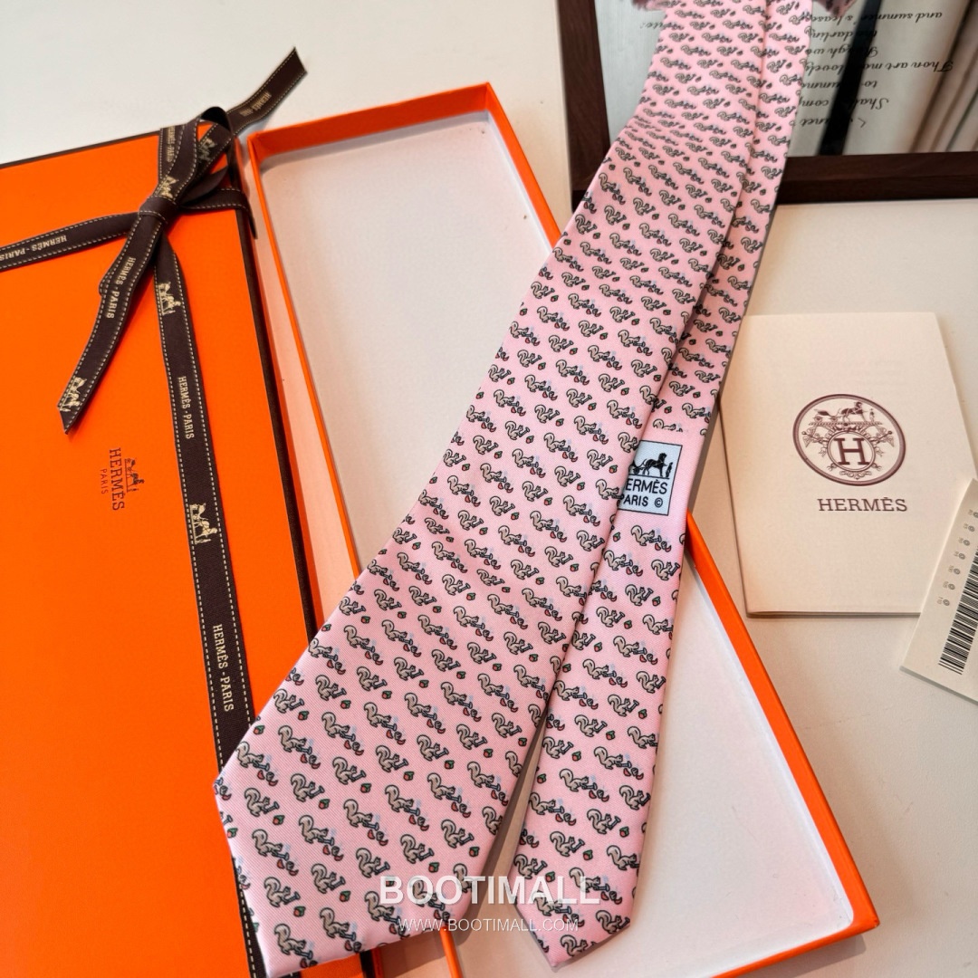 Hermes Handmade Twill Tie Silk Multicolor 에르메스 핸드메이드 트윌 넥타이 실크 멀티컬러 7cm 5